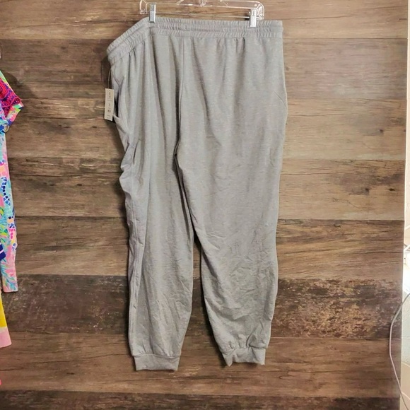 Athletic Works Heather Gray Joggers - Picture 2 of 10